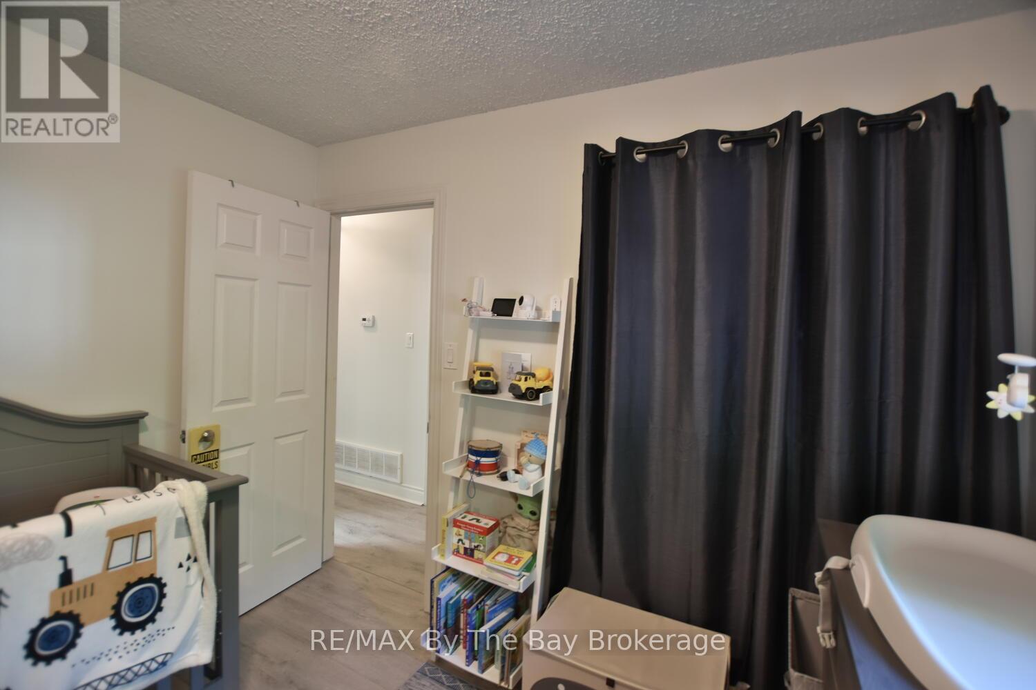 60 57th Street S, Wasaga Beach, Ontario  L9Z 1W5 - Photo 20 - S13247234