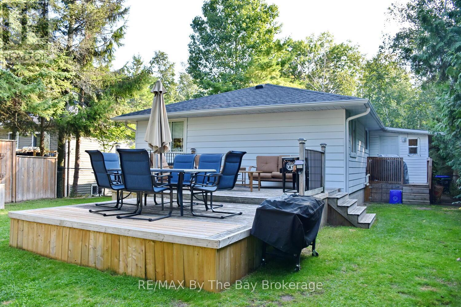 60 57th Street S, Wasaga Beach, Ontario  L9Z 1W5 - Photo 31 - S13247234