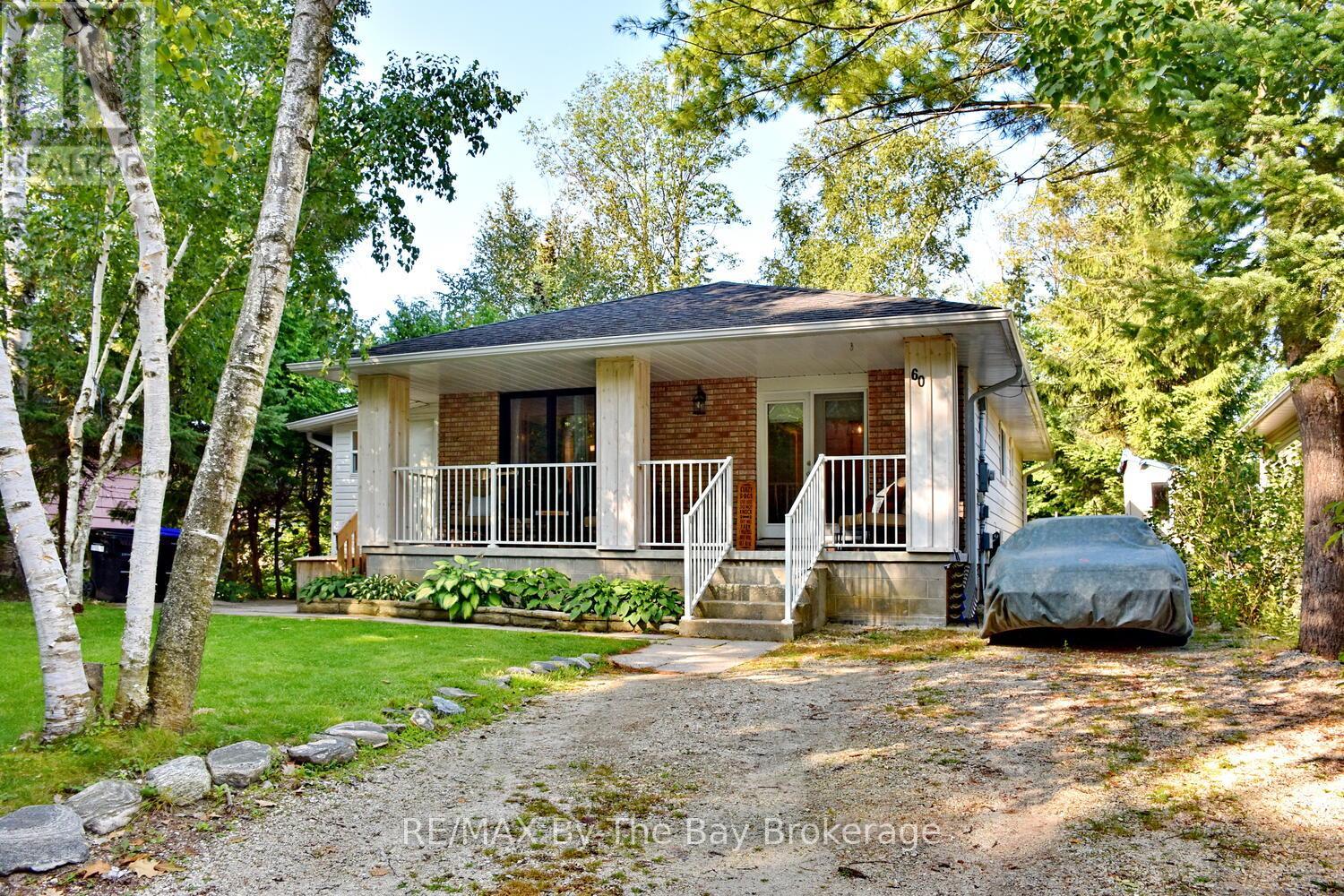 60 57th Street S, Wasaga Beach, Ontario  L9Z 1W5 - Photo 4 - S13247234