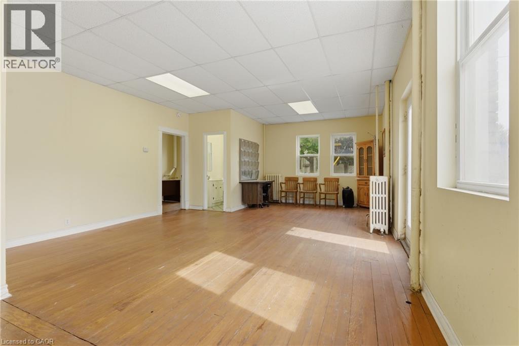 247 King Street, Welland, Ontario  L3B 3J9 - Photo 9 - 40835340