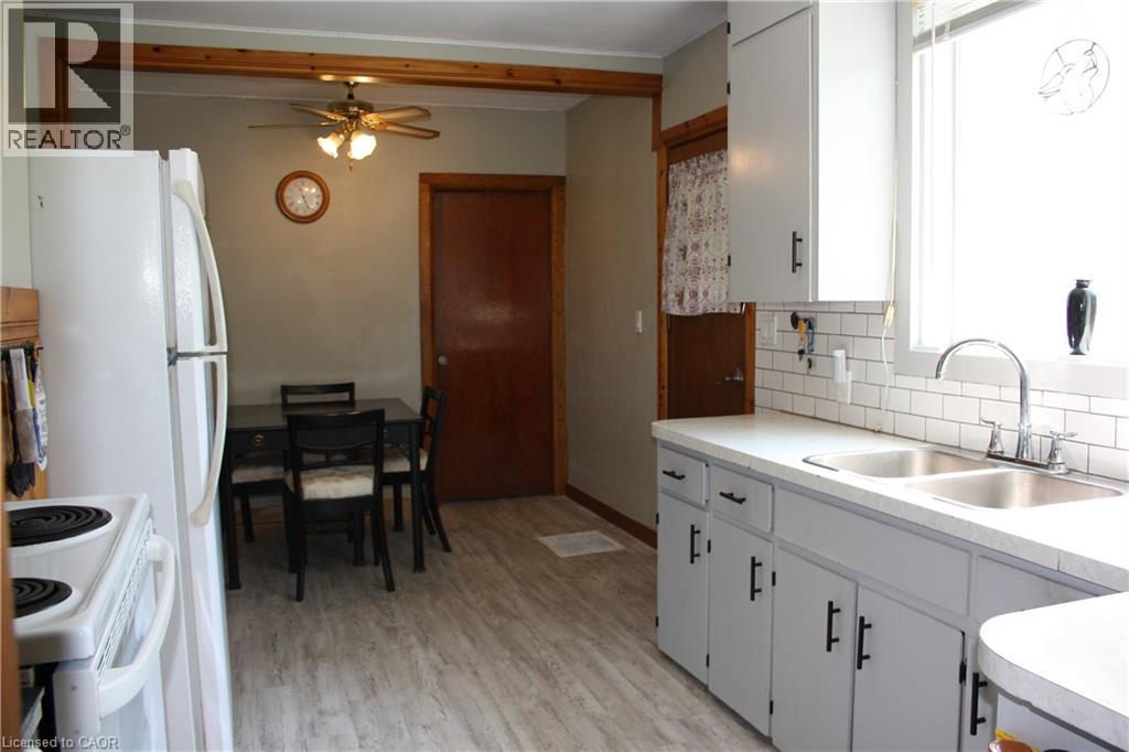 11519 522 Highway, Parry Sound, Ontario  P0H 1Y0 - Photo 15 - 40834919