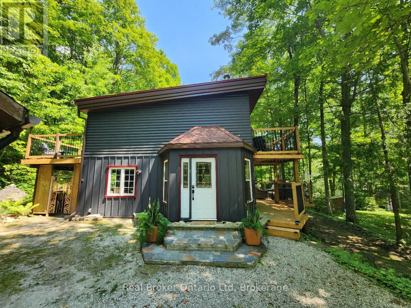 12 7th Avenue, South Bruce Peninsula, Ontario  N0H 2T0 - Photo 2 - X13247290