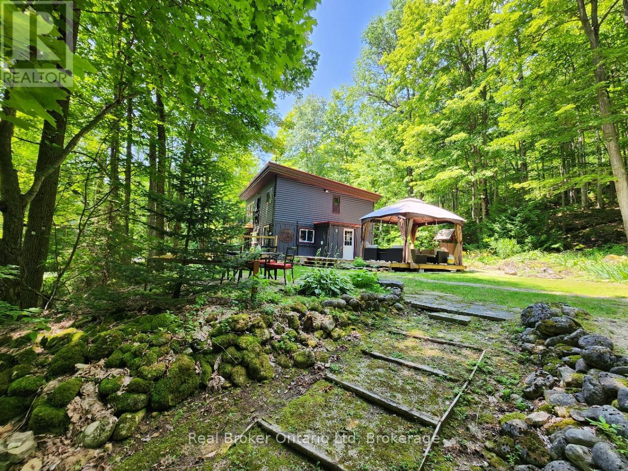 12 7th Avenue, South Bruce Peninsula, Ontario  N0H 2T0 - Photo 6 - X13247290
