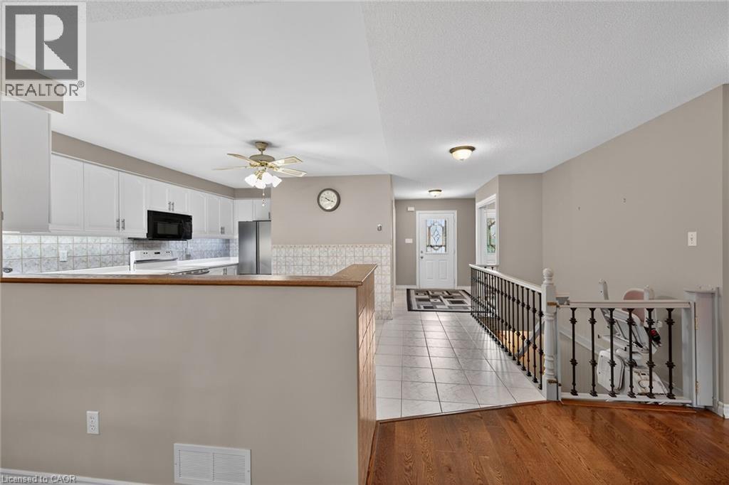 30 Braemar Avenue Unit# 34, Caledonia, Ontario  N3W 2M1 - Photo 11 - 40837016