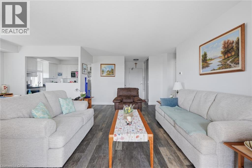 301 Frances Avenue Unit# 1207, Stoney Creek, Ontario  L8E 3W6 - Photo 10 - 40836661