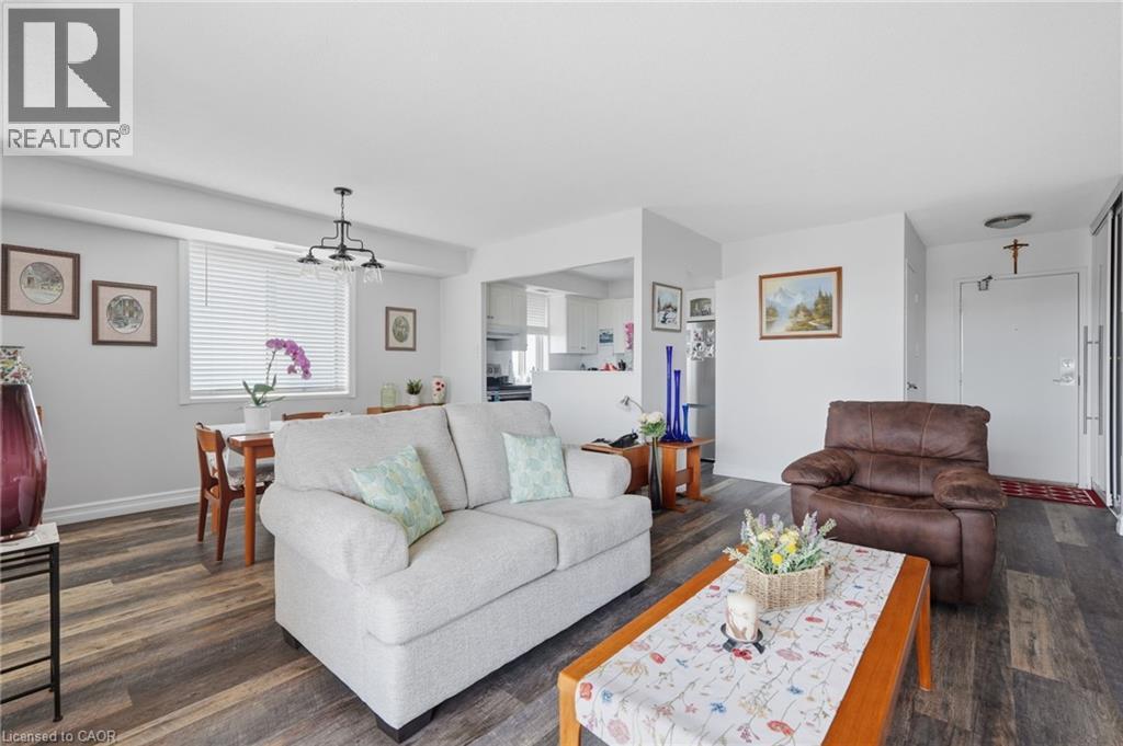 301 Frances Avenue Unit# 1207, Stoney Creek, Ontario  L8E 3W6 - Photo 11 - 40836661