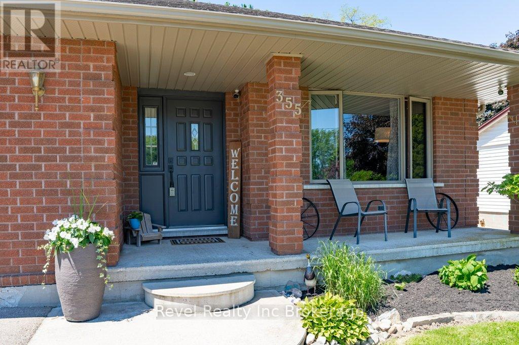 355 Oxford Avenue, Ingersoll, Ontario  N5C 3H5 - Photo 3 - X13247676