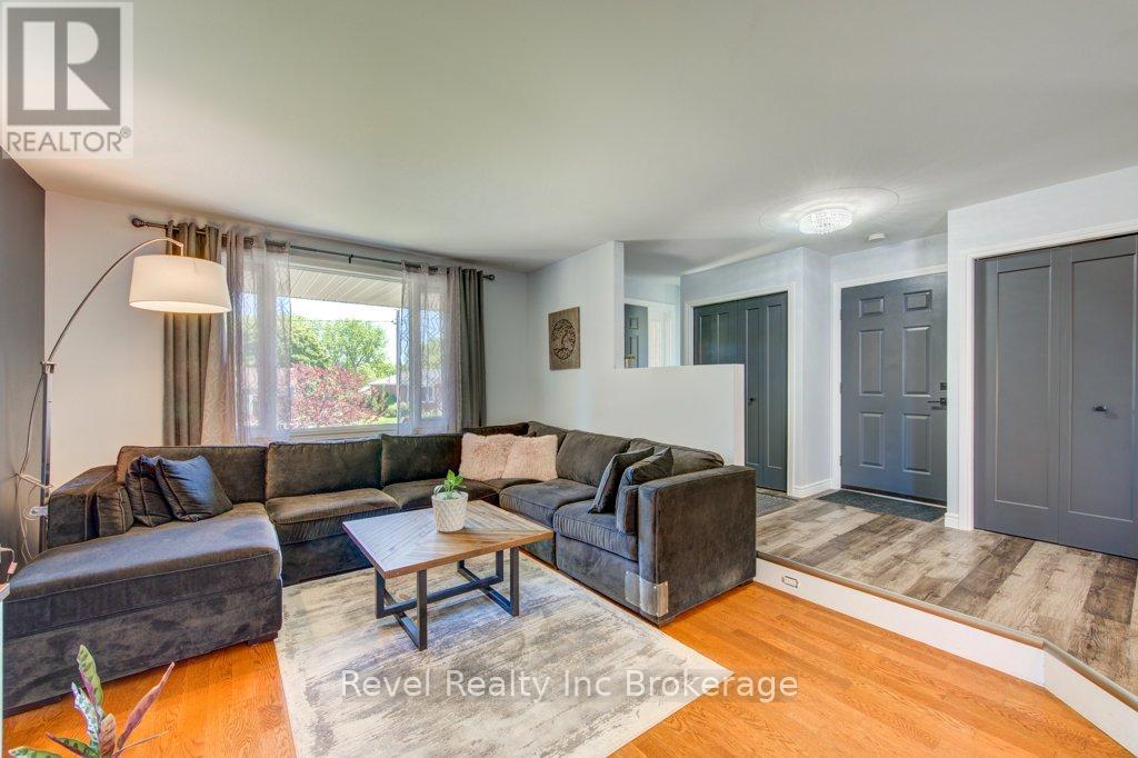 355 Oxford Avenue, Ingersoll, Ontario  N5C 3H5 - Photo 4 - X13247676