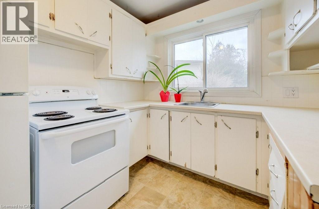 151 Franklin Street N, Kitchener, Ontario  N2A 1Y3 - Photo 13 - 40837135