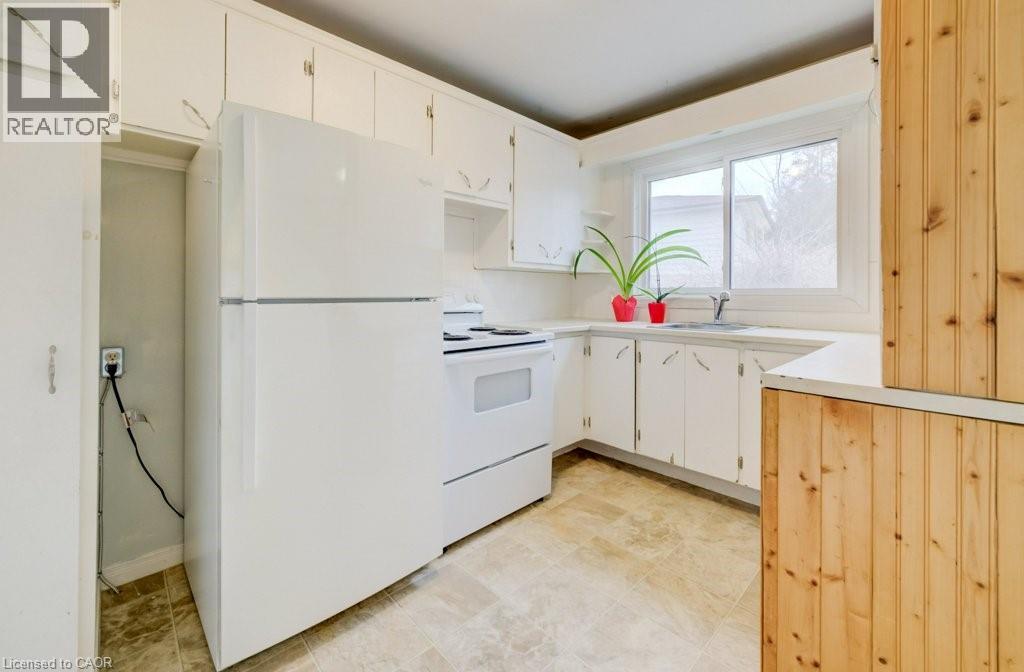 151 Franklin Street N, Kitchener, Ontario  N2A 1Y3 - Photo 9 - 40837135