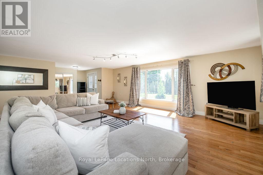 3934 Lakeview Road, Innisfil, Ontario  L9S 2V5 - Photo 10 - N13247804