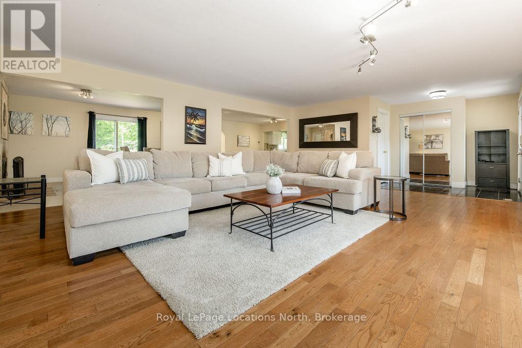 3934 Lakeview Road, Innisfil, Ontario  L9S 2V5 - Photo 11 - N13247804