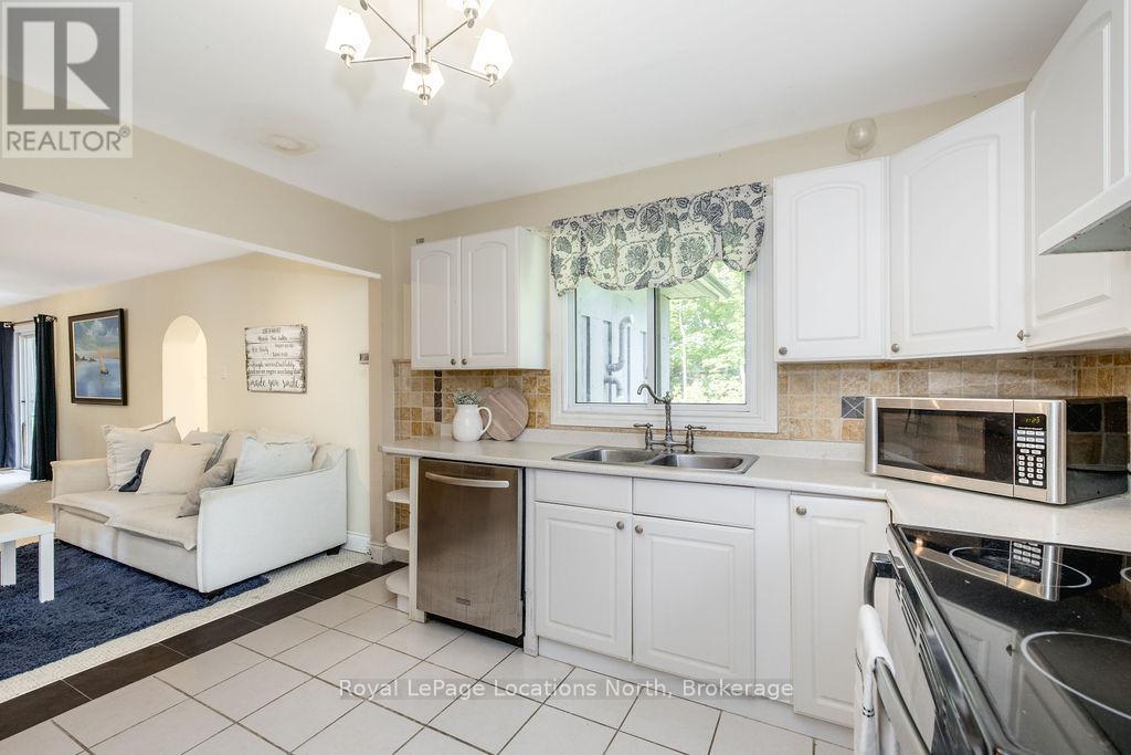 3934 Lakeview Road, Innisfil, Ontario  L9S 2V5 - Photo 19 - N13247804