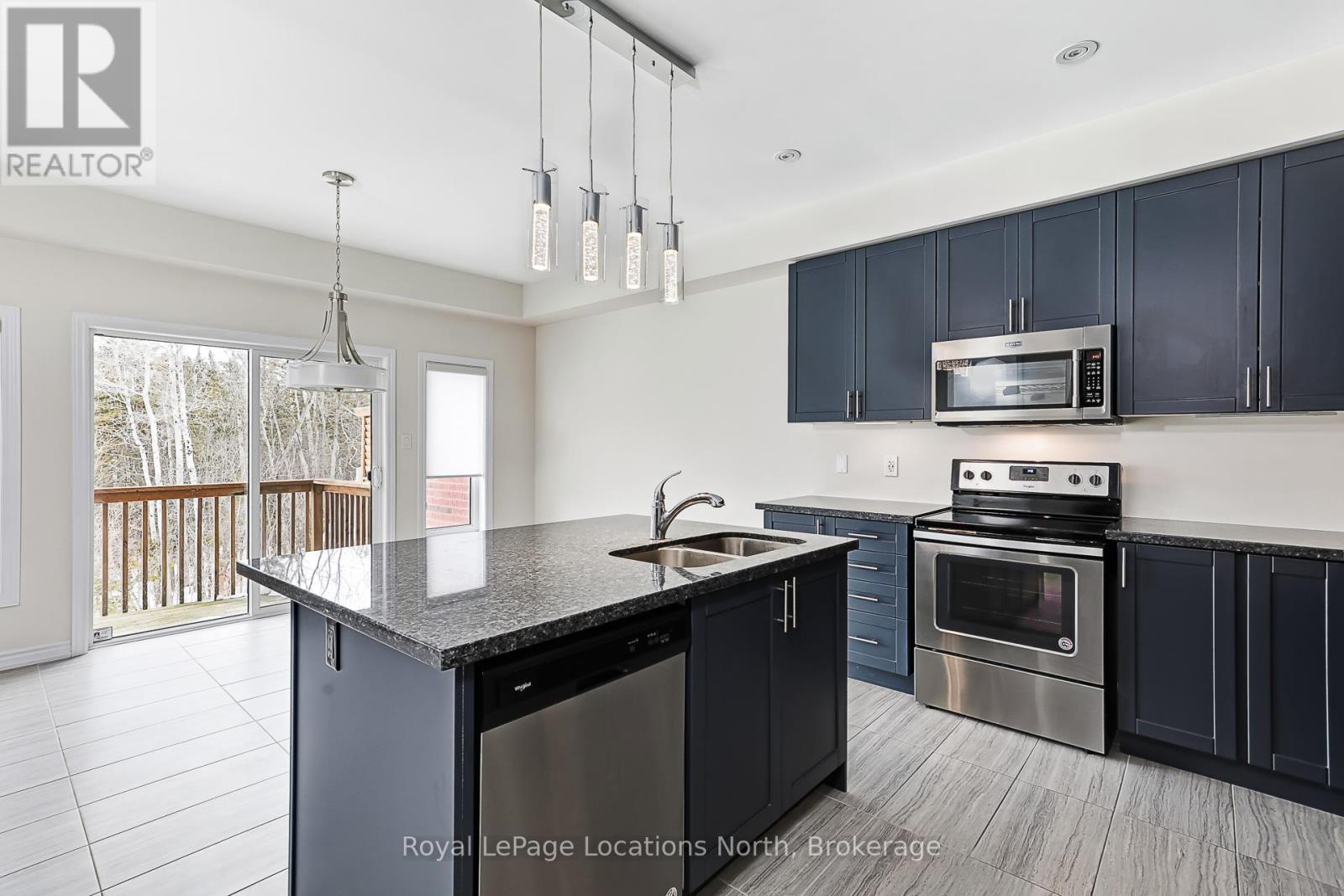 137 Allegra Drive, Wasaga Beach, Ontario  L9Z 0H6 - Photo 12 - S13247916