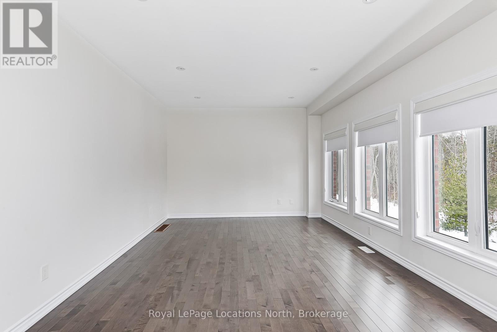 137 Allegra Drive, Wasaga Beach, Ontario  L9Z 0H6 - Photo 15 - S13247916