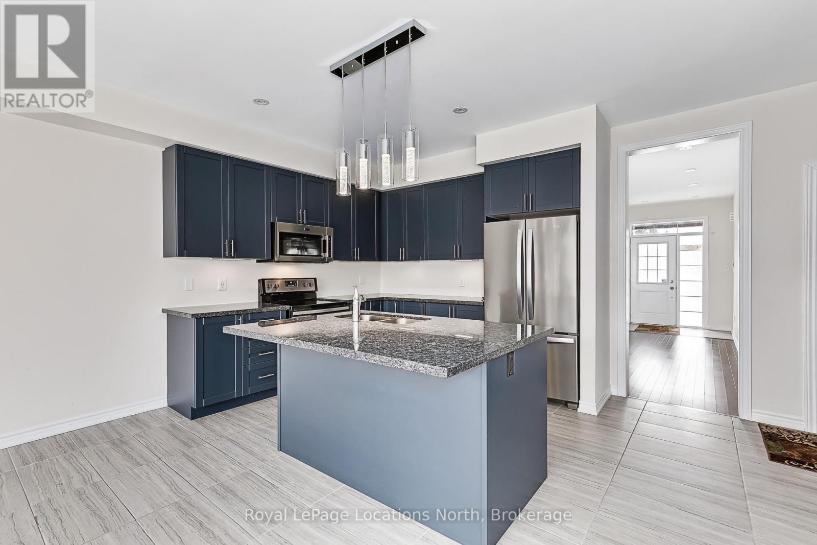 137 Allegra Drive, Wasaga Beach, Ontario  L9Z 0H6 - Photo 9 - S13247916