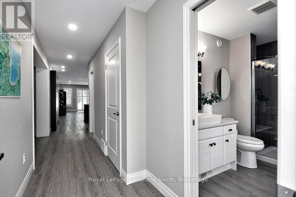 17 Elgin Street S, Blue Mountains, Ontario  N0H 2P0 - Photo 2 - X13247884