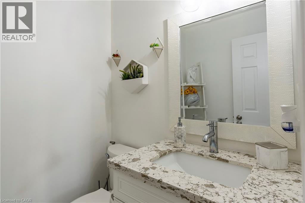 18 Madeleine Street, Kitchener, Ontario  N2R 1V5 - Photo 10 - 40836752