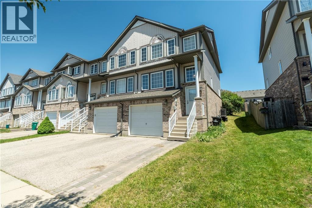 18 Madeleine Street, Kitchener, Ontario  N2R 1V5 - Photo 3 - 40836752