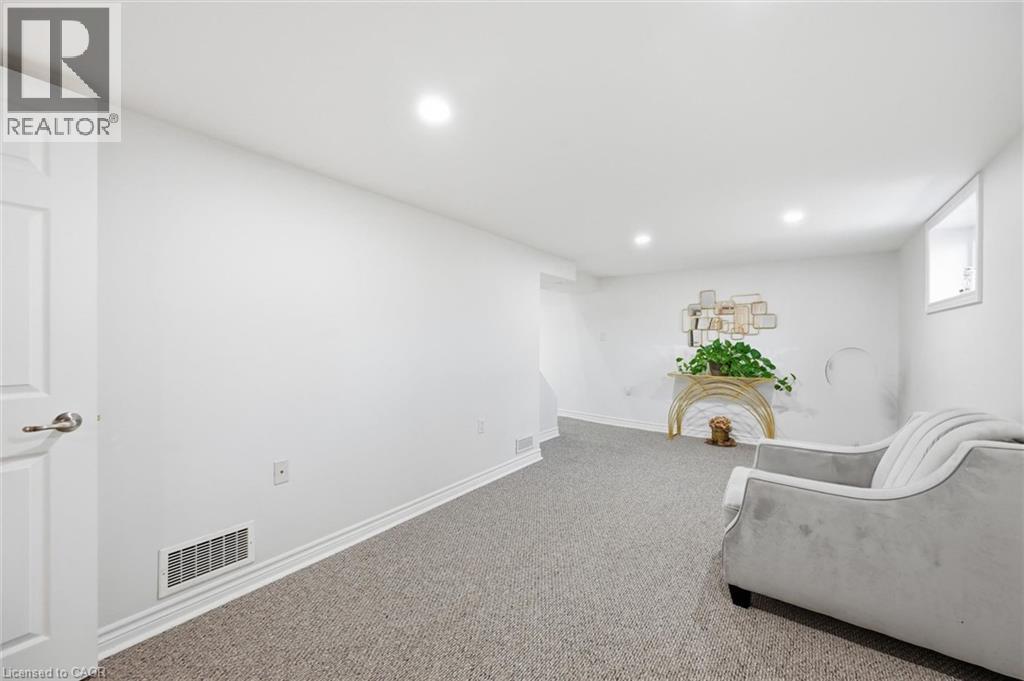 205 Dumbarton Avenue, Hamilton, Ontario  L8K 5C2 - Photo 29 - 40835898
