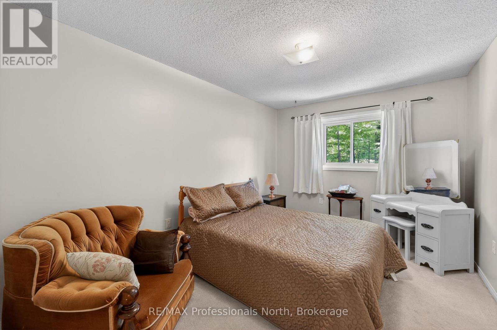 48 Fairway Crescent, Wasaga Beach, Ontario  L9Z 1B8 - Photo 20 - S13248010