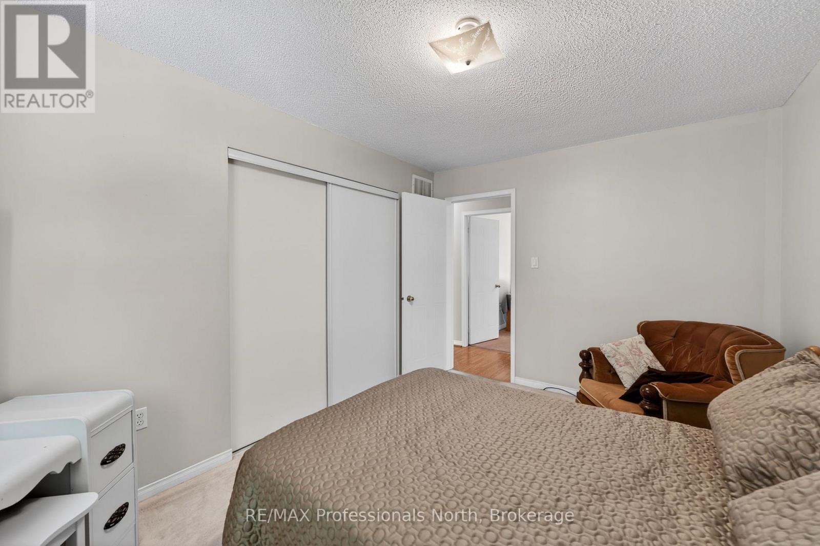 48 Fairway Crescent, Wasaga Beach, Ontario  L9Z 1B8 - Photo 21 - S13248010