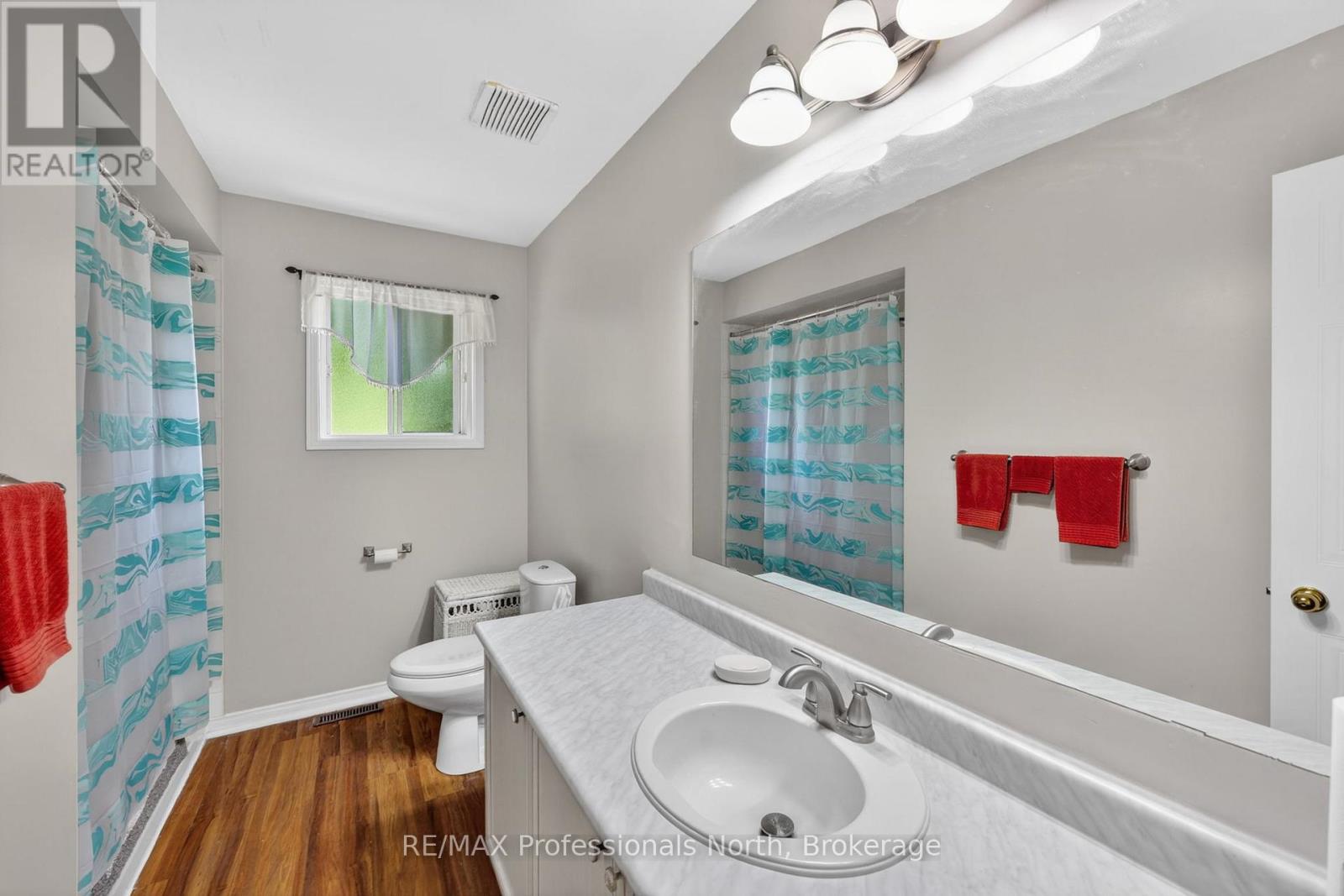 48 Fairway Crescent, Wasaga Beach, Ontario  L9Z 1B8 - Photo 24 - S13248010
