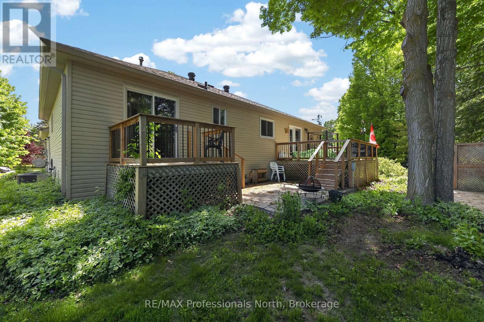 48 Fairway Crescent, Wasaga Beach, Ontario  L9Z 1B8 - Photo 38 - S13248010