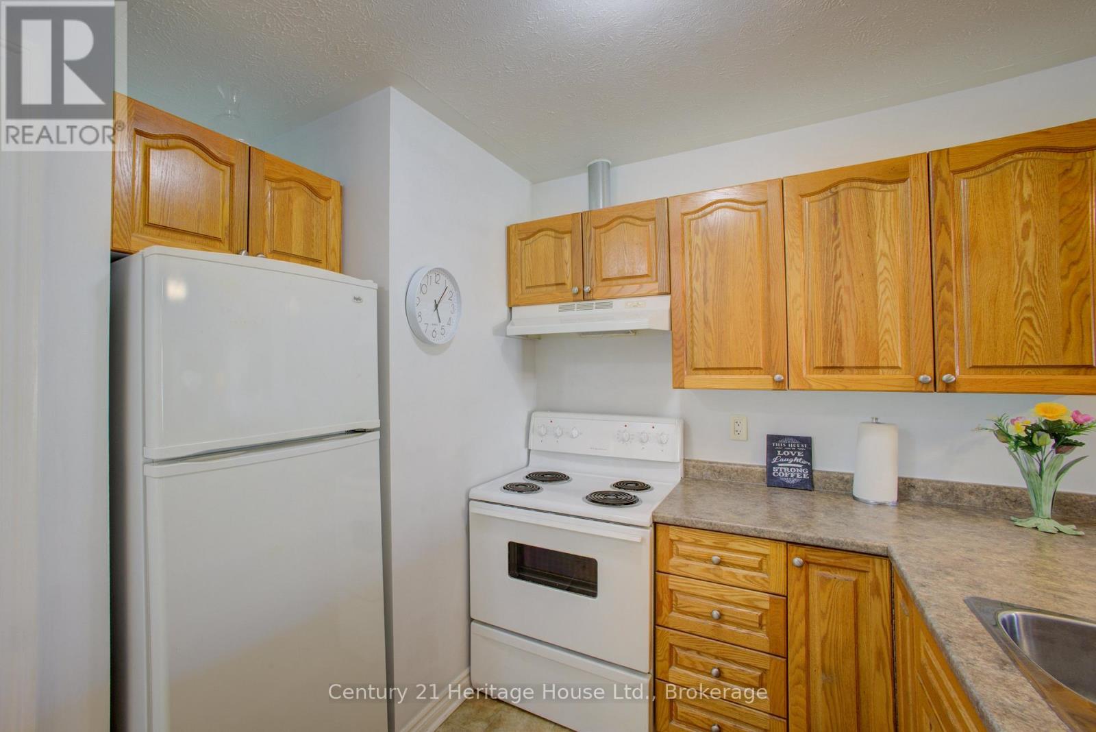 2 - 302 Park Street W, West Grey, Ontario  N0G 1R0 - Photo 14 - X13248004