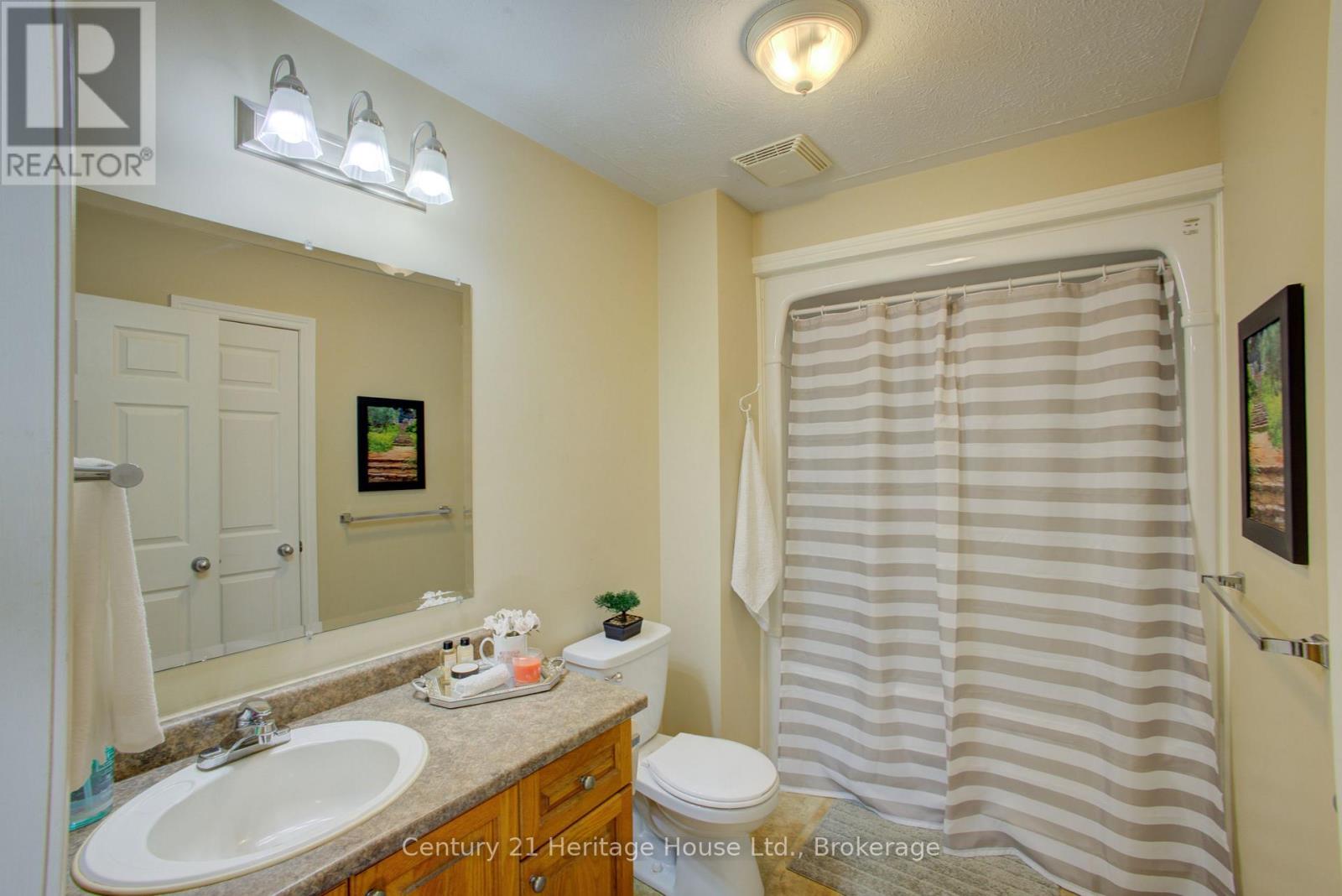 2 - 302 Park Street W, West Grey, Ontario  N0G 1R0 - Photo 16 - X13248004