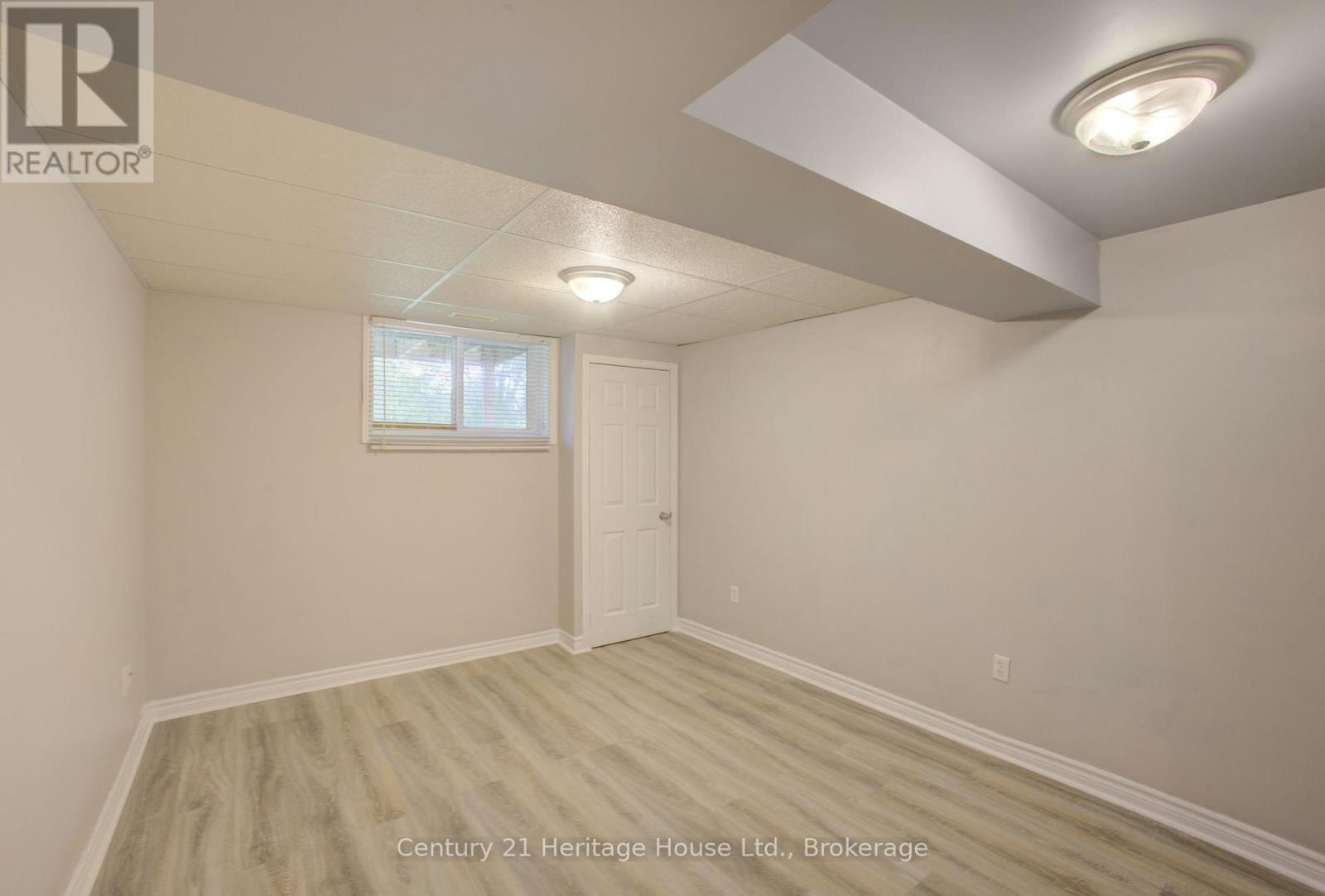 2 - 302 Park Street W, West Grey, Ontario  N0G 1R0 - Photo 23 - X13248004