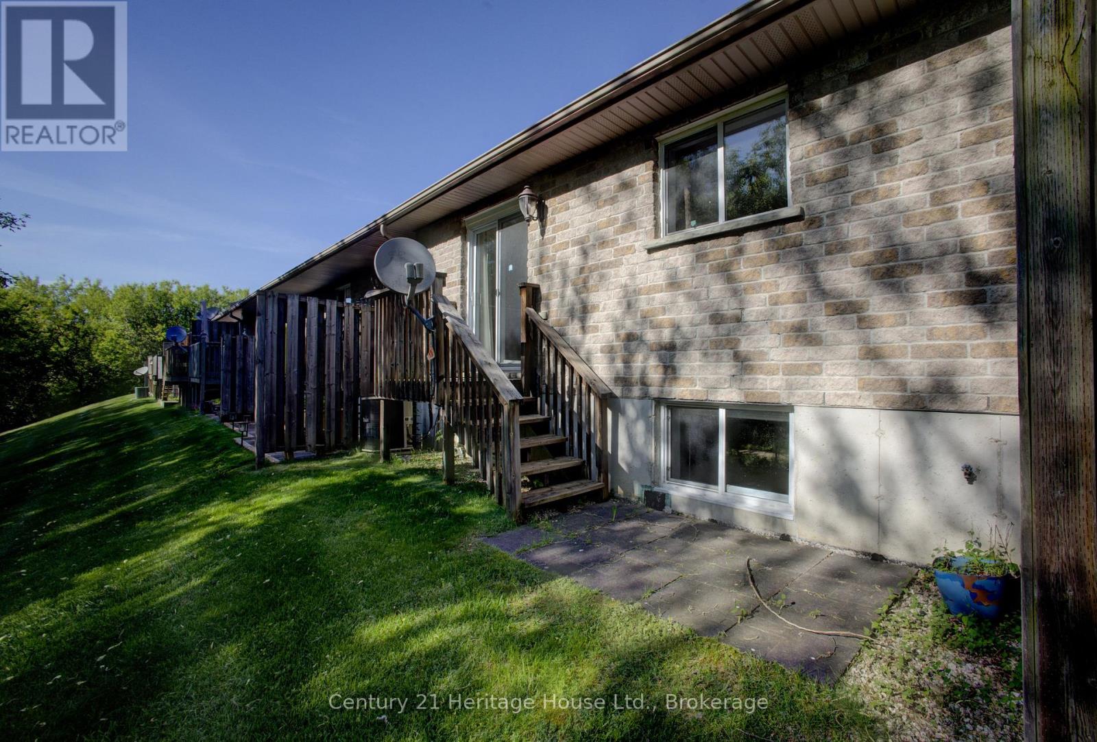2 - 302 Park Street W, West Grey, Ontario  N0G 1R0 - Photo 30 - X13248004