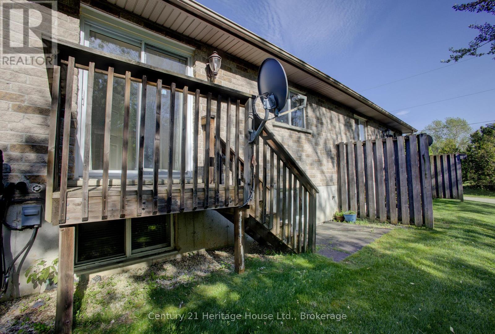 2 - 302 Park Street W, West Grey, Ontario  N0G 1R0 - Photo 31 - X13248004