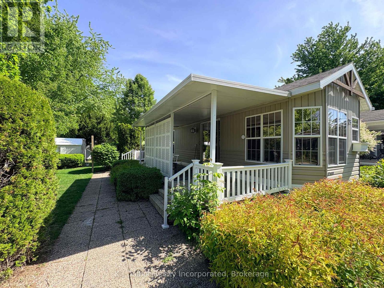 #28 Rowan Rd. - 77307 Bluewater Highway, Bluewater, Ontario  N0M 1G0 - Photo 2 - X13248194