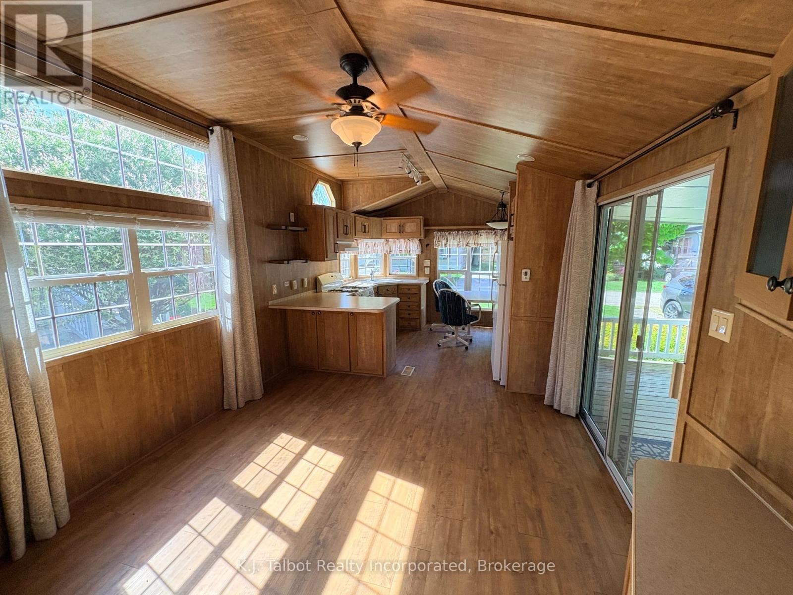 #28 Rowan Rd. - 77307 Bluewater Highway, Bluewater, Ontario  N0M 1G0 - Photo 3 - X13248194