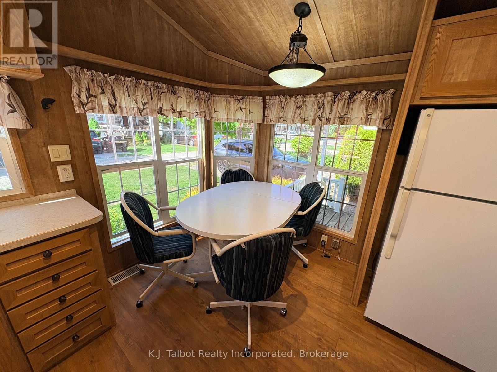 #28 Rowan Rd. - 77307 Bluewater Highway, Bluewater, Ontario  N0M 1G0 - Photo 8 - X13248194