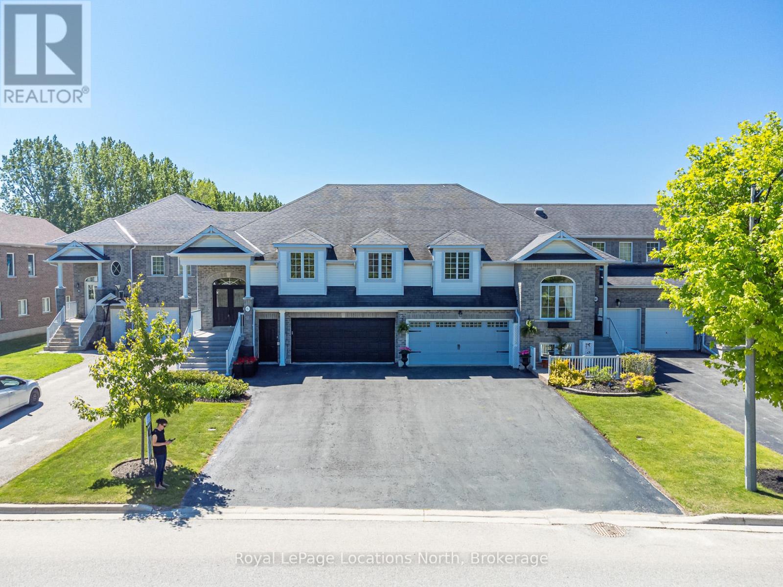 6 Thomas Drive, Collingwood, Ontario  L9Y 0A6 - Photo 2 - S13248584