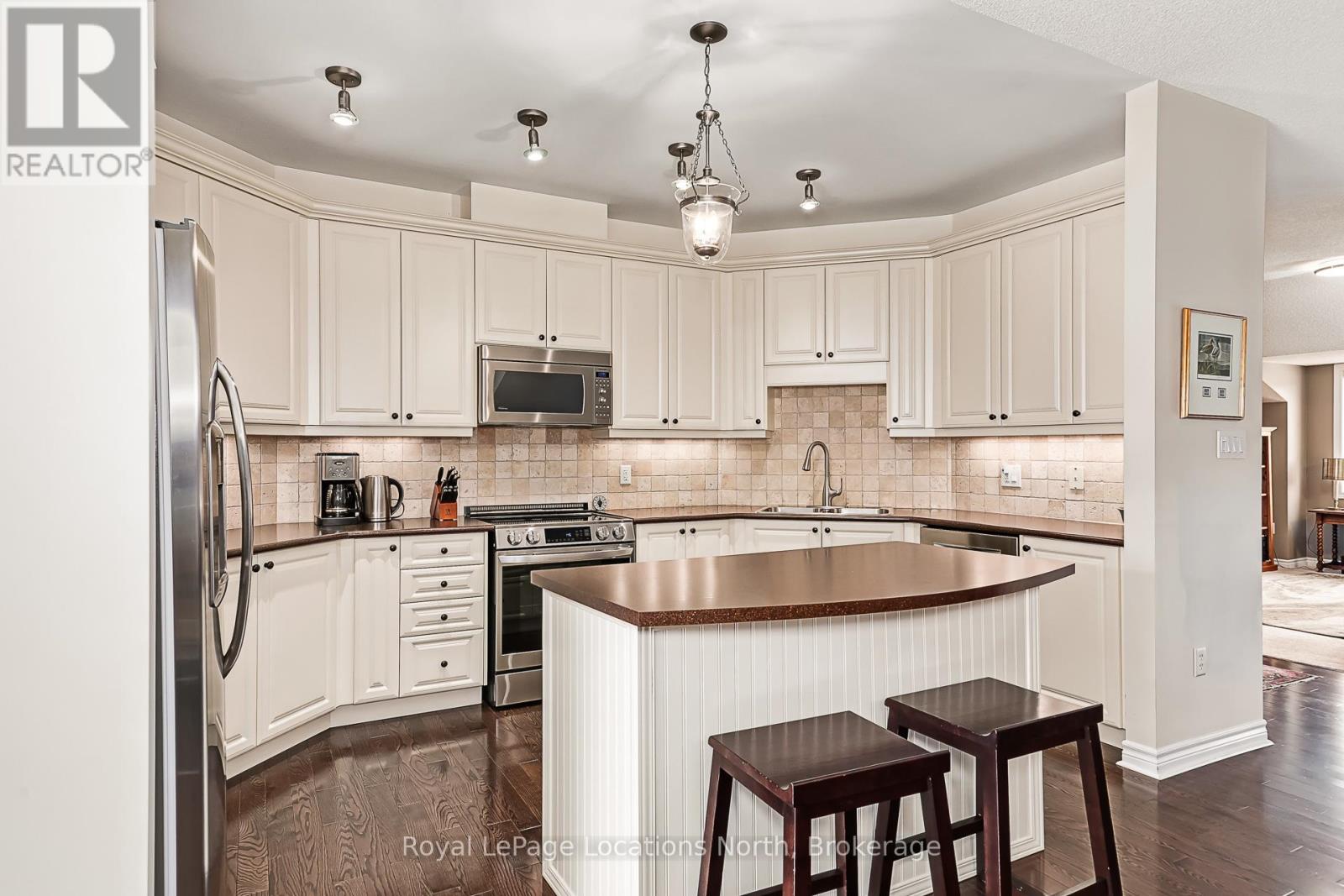 6 Thomas Drive, Collingwood, Ontario  L9Y 0A6 - Photo 9 - S13248584