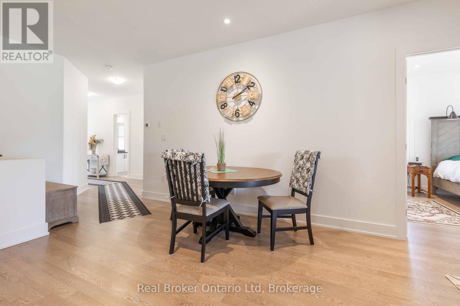 221 Ironwood Way, Georgian Bluffs, Ontario  N0H 1S0 - Photo 11 - X13248418