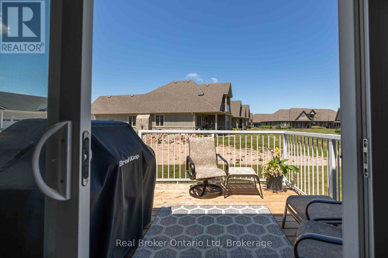 221 Ironwood Way, Georgian Bluffs, Ontario  N0H 1S0 - Photo 17 - X13248418