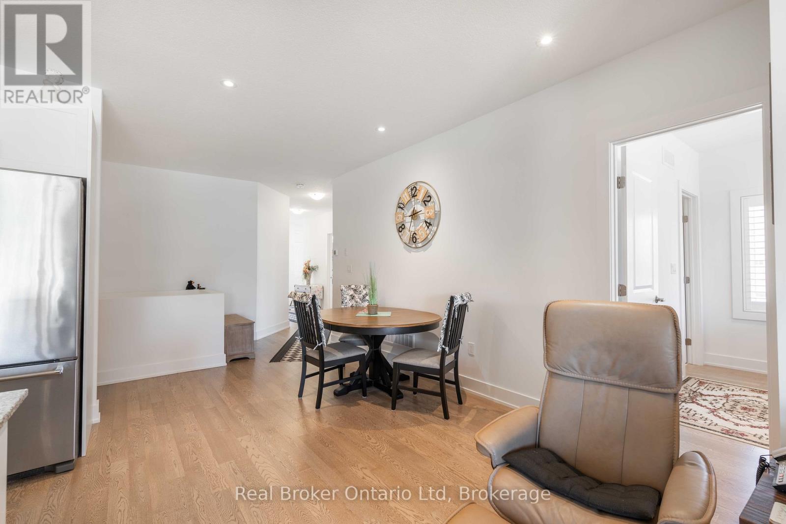 221 Ironwood Way, Georgian Bluffs, Ontario  N0H 1S0 - Photo 21 - X13248418