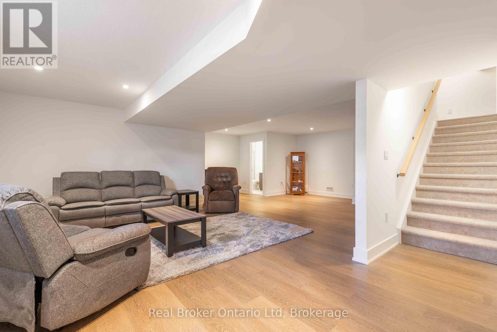 221 Ironwood Way, Georgian Bluffs, Ontario  N0H 1S0 - Photo 23 - X13248418