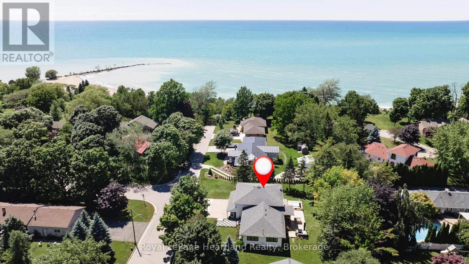 238 Bennett Street W, Goderich, Ontario  N7A 1X9 - Photo 2 - X13248648