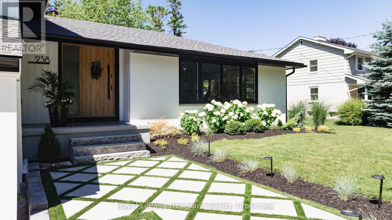 238 Bennett Street W, Goderich, Ontario  N7A 1X9 - Photo 4 - X13248648