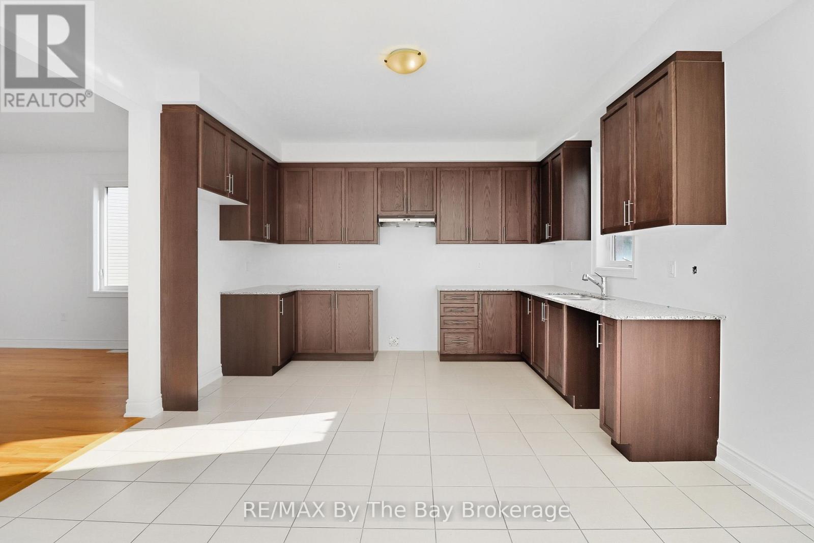 50 Amber Drive, Wasaga Beach, Ontario  L9Z 0R8 - Photo 9 - S13249088