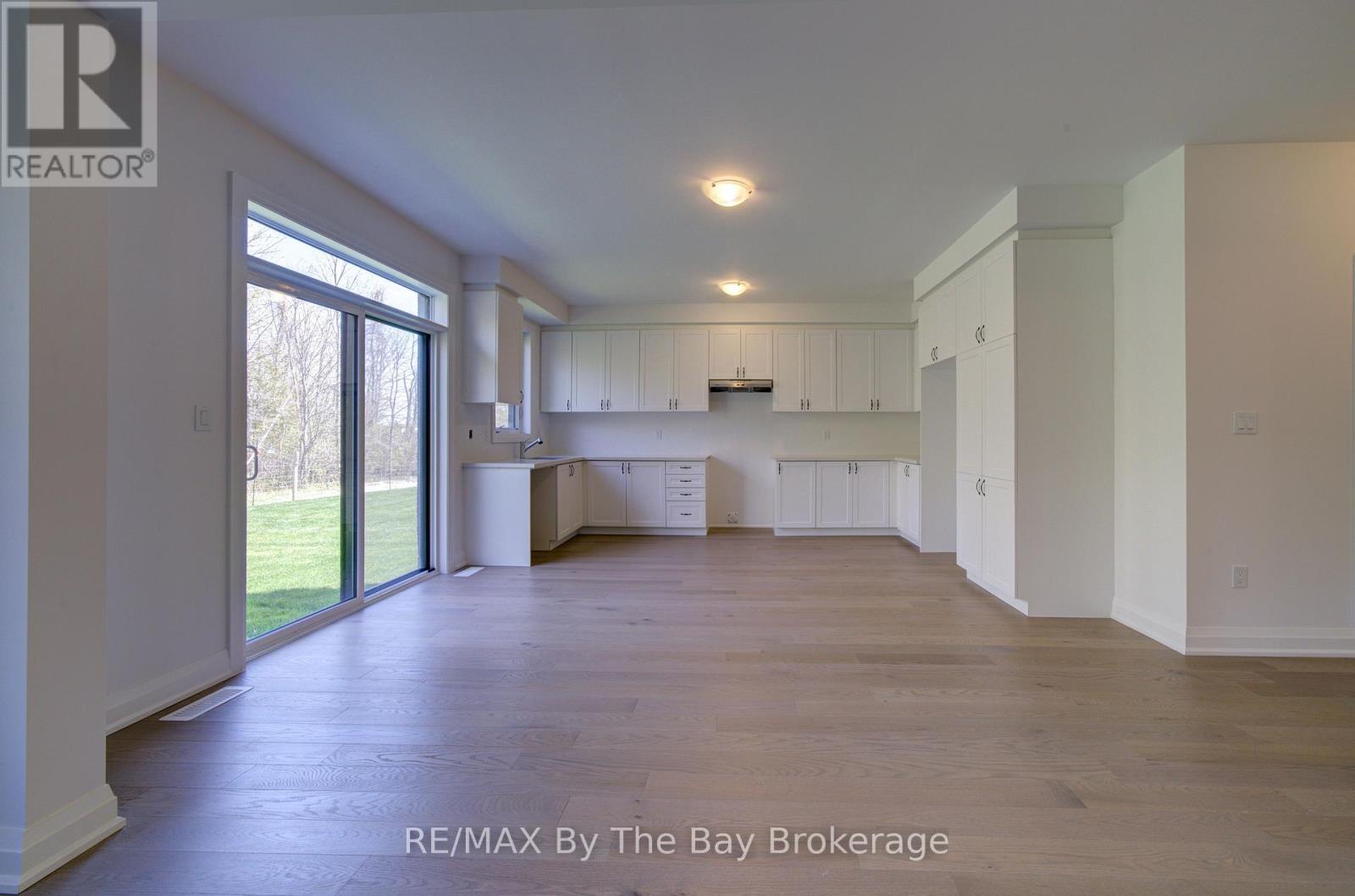 38 Amber Drive, Wasaga Beach, Ontario  L9Z 0R8 - Photo 10 - S13249182