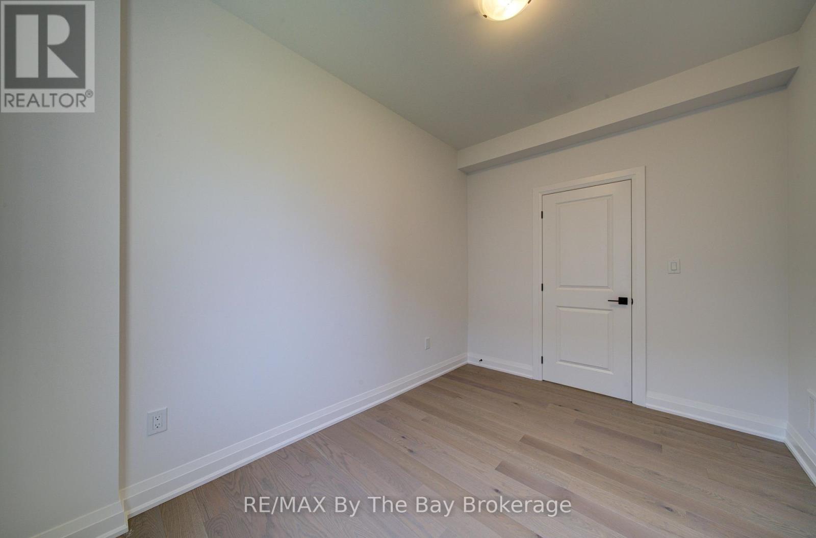 38 Amber Drive, Wasaga Beach, Ontario  L9Z 0R8 - Photo 7 - S13249182
