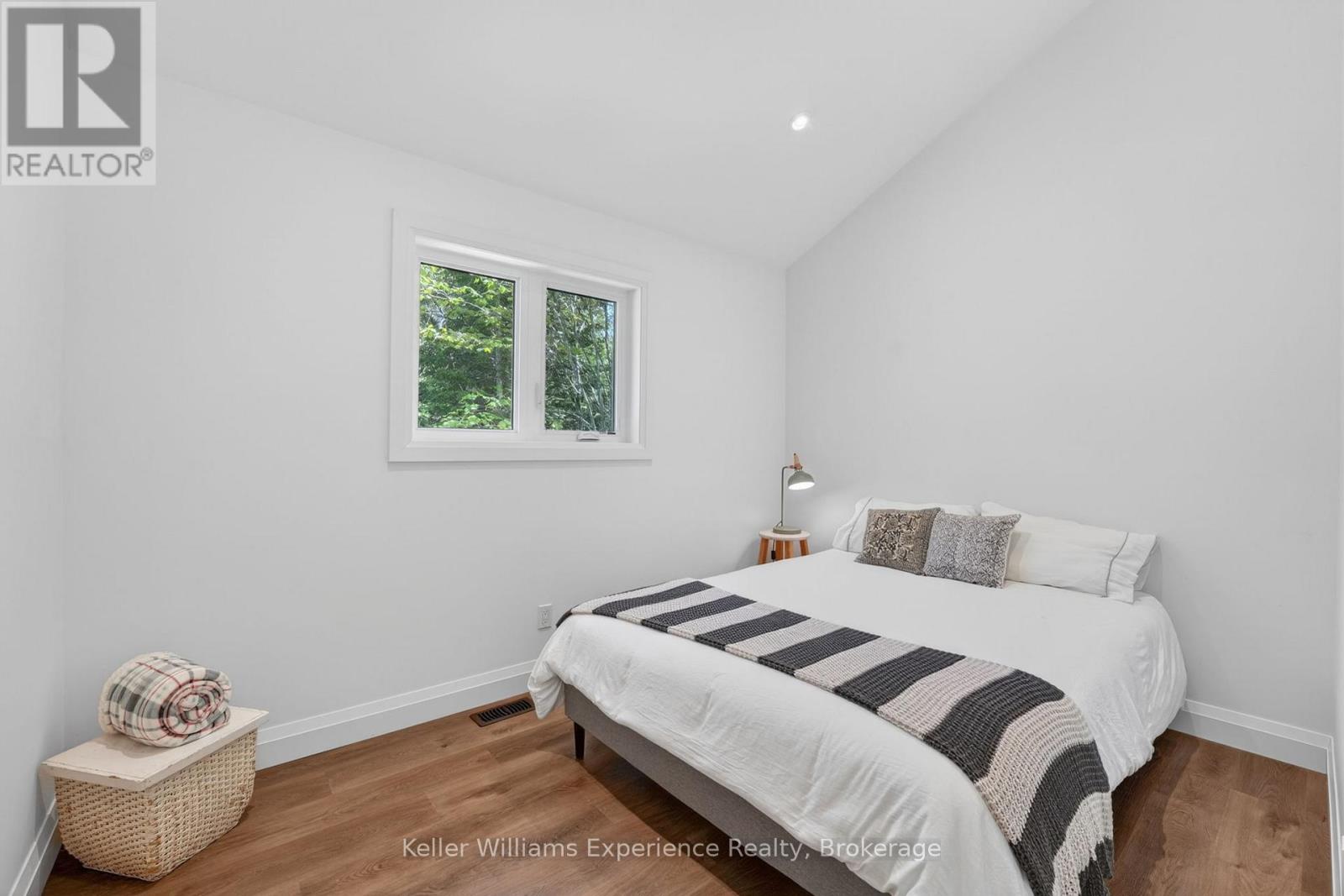 1077 Holiday Park Drive, Bracebridge, Ontario  P1L 1W9 - Photo 17 - X13248982