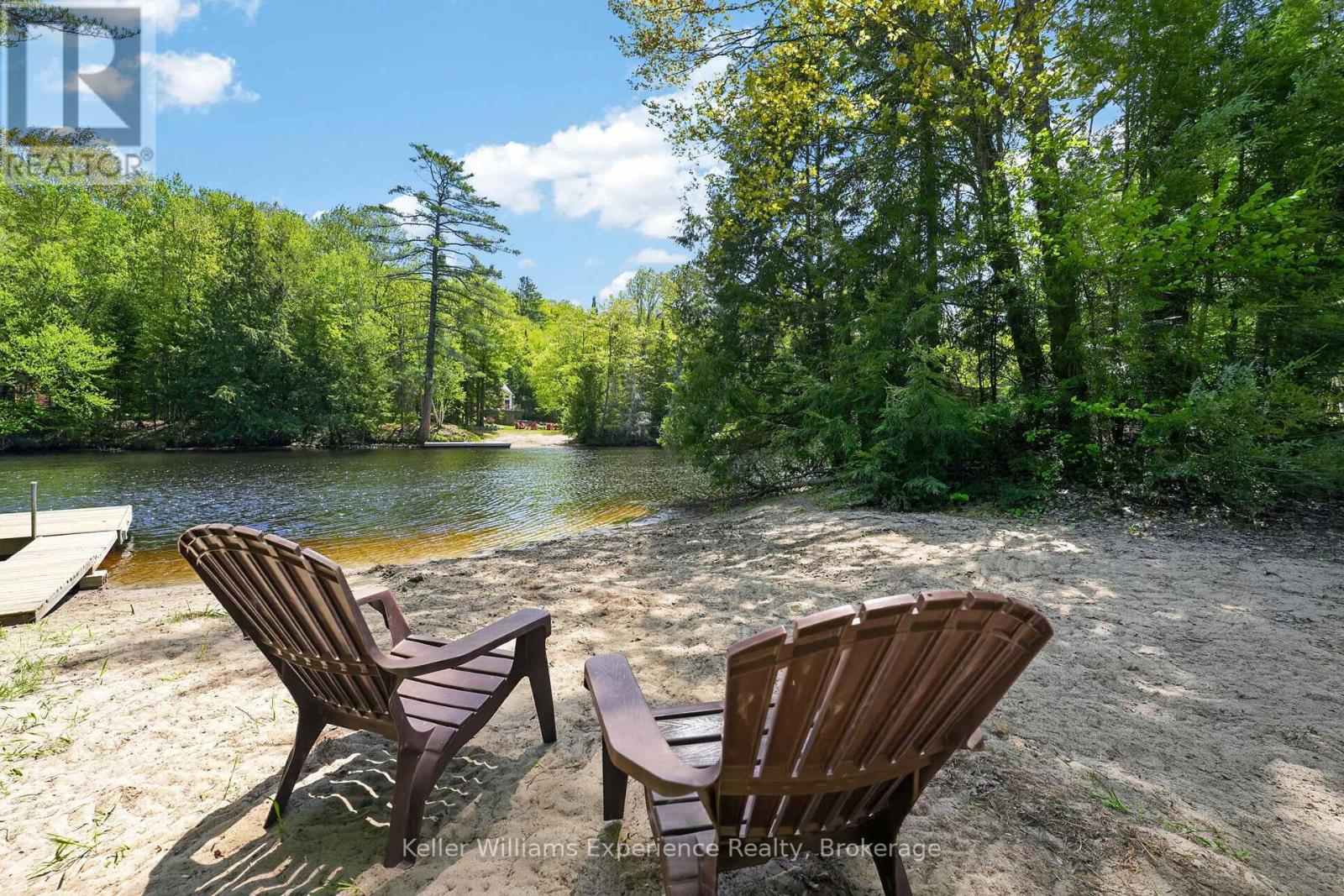 1077 Holiday Park Drive, Bracebridge, Ontario  P1L 1W9 - Photo 2 - X13248982
