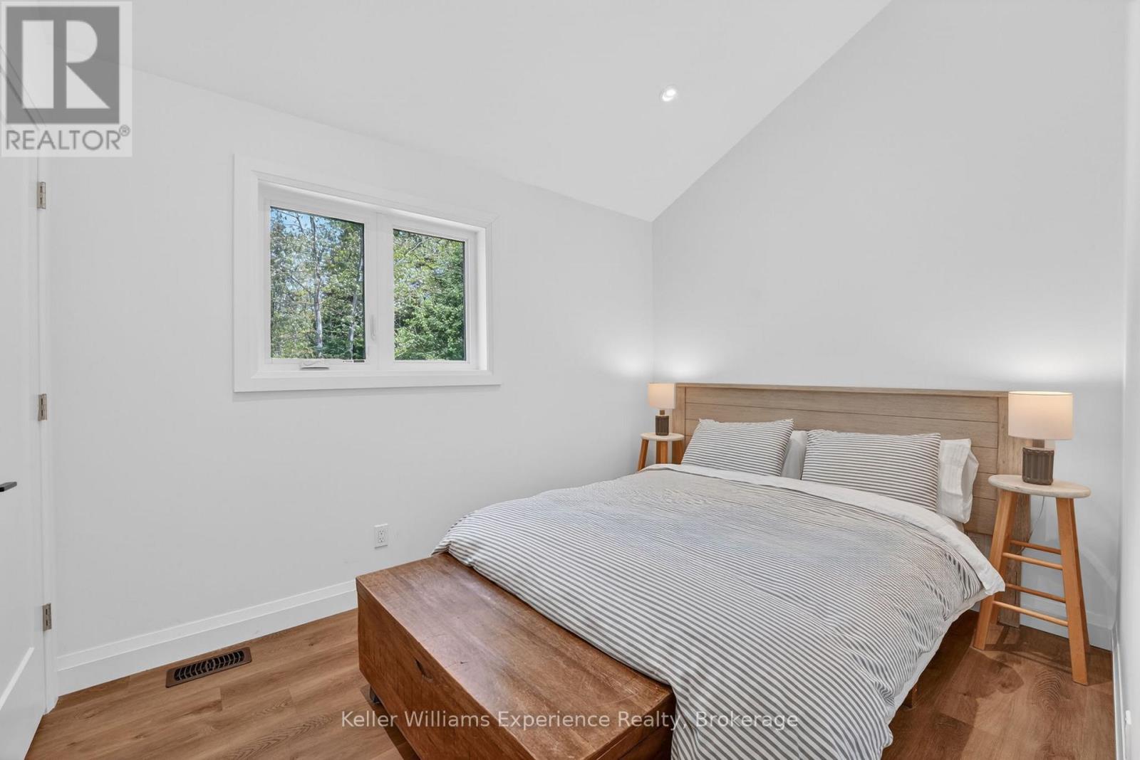 1077 Holiday Park Drive, Bracebridge, Ontario  P1L 1W9 - Photo 21 - X13248982